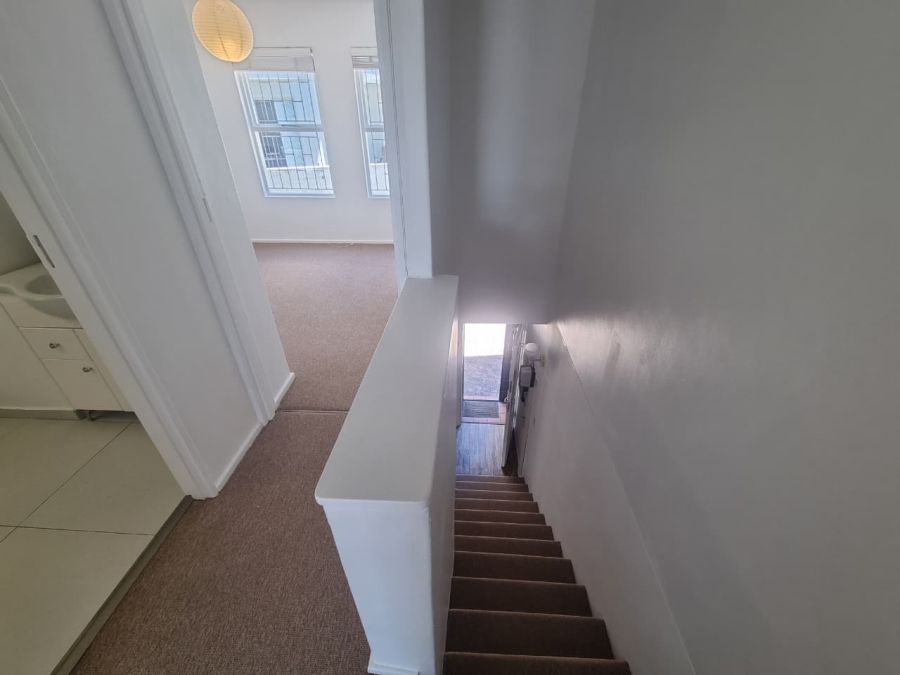 To Let 2 Bedroom Property for Rent in Claremont Western Cape